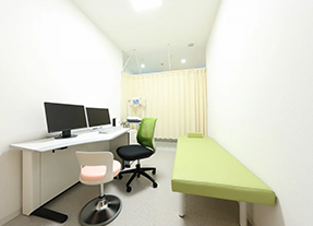 診察室2
